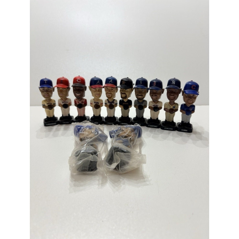 Lot Of (12) 2003 Fotoball POST CEREAL‎ BASEBALL MINI BOBBLEHEADS
